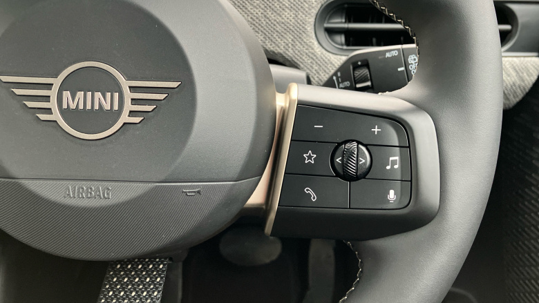 MINI Hatchback 2.0 Cooper S Exclusive II 3dr Auto [Comfort Pack] Petrol Hatchback